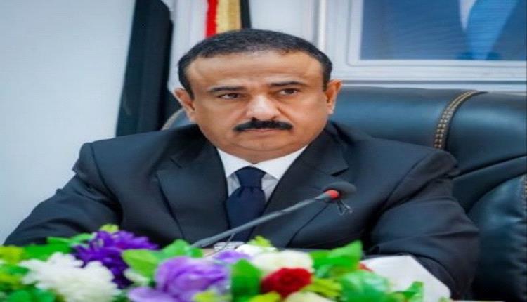 محافظ شبوة يطالب الغذاء العالمي بتوسيع نطاق مساعداته
