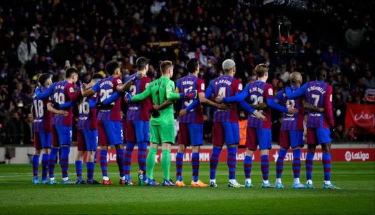 برشلونة يعلن إصابة ليفاندوفسكي في الفخذ