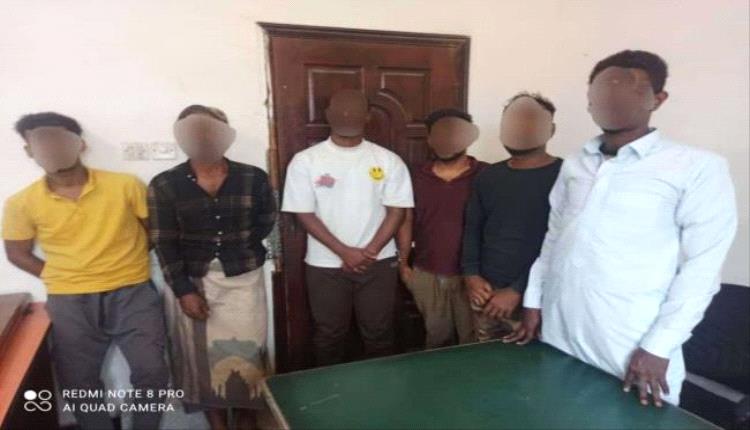 ضبط حالة تزوير في مركز الأحوال المدنية بمديرية المنصورة بعدن
