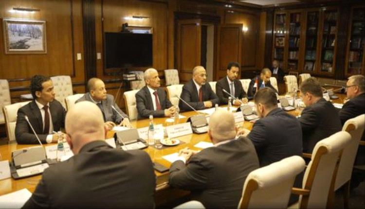 شملت مباحثات رفيعة.. الرئيس الزُبيدي يختتم زيارته إلى روسيا