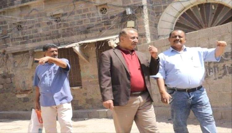 فريق التوجيه يتفقد قصور السلطنة العبدلية في لحج
