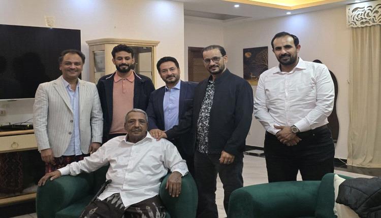 في أجواءٍ عامرةٍ بالاحترام والتقدير، استقبل الزعيم حسن أحمد باعوم في مقرّ إقامته ، نخبةً من الشخصيات الوطنية والقيادية ، 