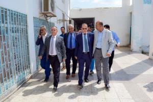 عدن.. انطلاق امتحانات الكفاءة المهنية في دورتها الثالثة بحضور وزير الصحة ورئيس الجامعة
