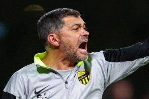 تعليق مدرب الاتحاد عقب التعادل مع الفيحاء