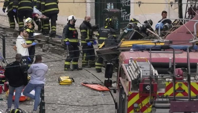 مقتل 15 شخصا وإصابة آخرين بعد خروج قطار عن مساره في البرتغال 
 