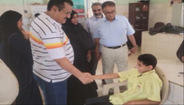 مدير عام المنصورة يدشن العام الدراسي بمؤسسة رموز للصم

