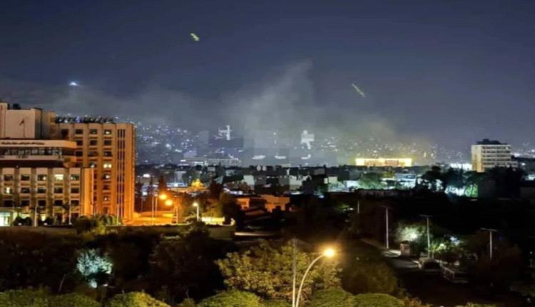 انفجارات عنيفة في دمشق وأنباء عن قصف إسرائيلي
