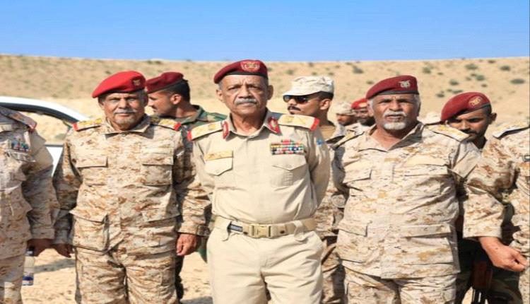 قائد العسكرية الثانية يتفقد مواقع لواء حضرموت في دوعن