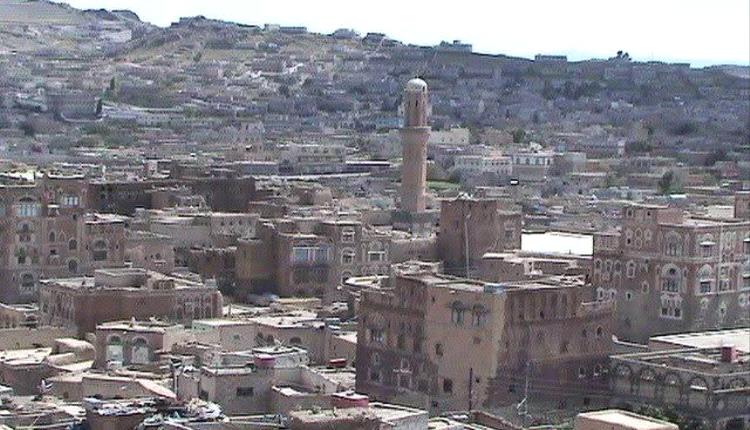 مليشيات الحوثي تنفذ حملة اعتقالات واسعة بمديريتي يريم والرضمة بمحافظة إب.