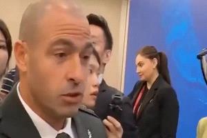 عميد جامعة صينية يوبخ ملحقا عسكريا اسرائيليا - فيديو
