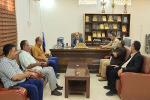 مدير عام دارسعد يلتقي مدير عام الوحدة التنفيذية للنازحين بعدن ويجدد دعوته لتنظيم عمليةالنزوح