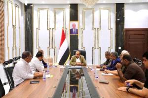 محافظ حضرموت يبحث مع “أورتسلا” صيانة محطات الكهرباء العاملة بالمازوت
