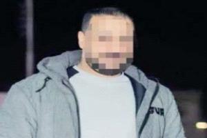 عاتب صديقيه على معاكسة زوجته فتخلصا منه