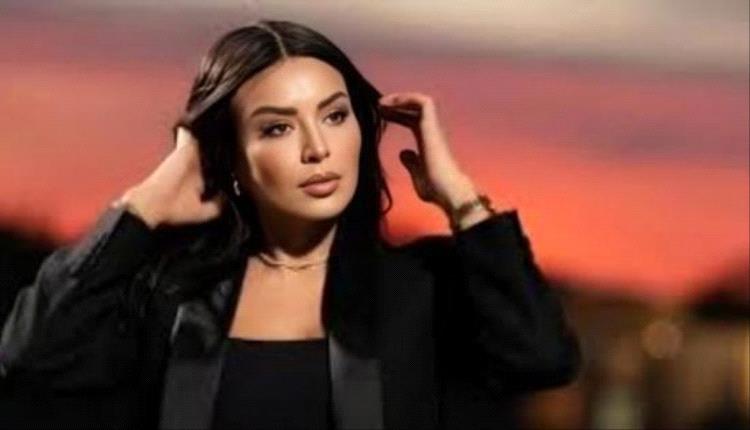 أمل بشوشة تعلن حزنها لوفاة والدها وتطلب الدعاء