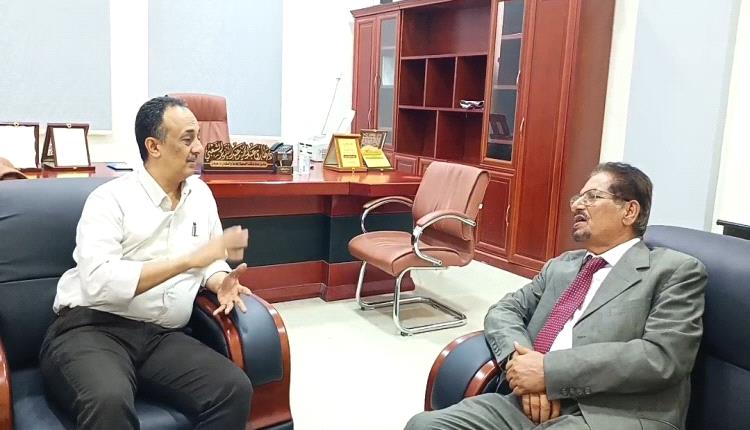 مدير عام صحة عدن يناقش مع وكيل المحافظة عبدالحكيم الشعبي أوضاع القطاع الصحي