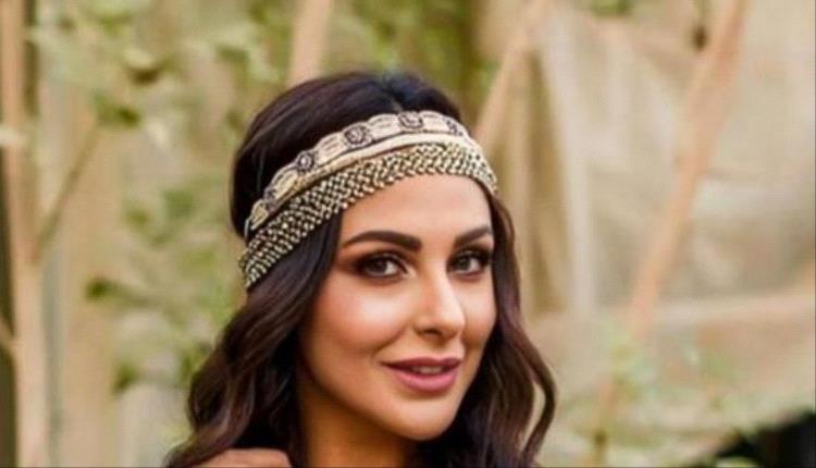 ميس حمدان تتألق في جلسة تصوير عند الأهرامات..