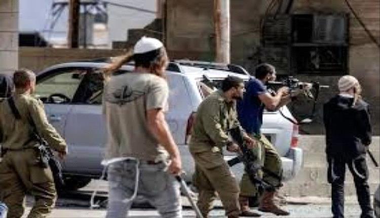 مستوطنون يعتدون على مركبات الفلسطينيين في القدس