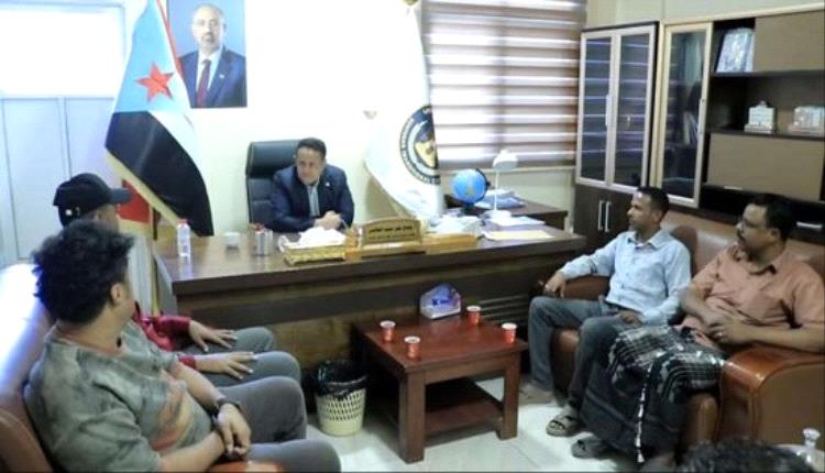 الحالمي يبحث مع انتقالي وادي حضرموت تعزيز العمل التنظيمي..