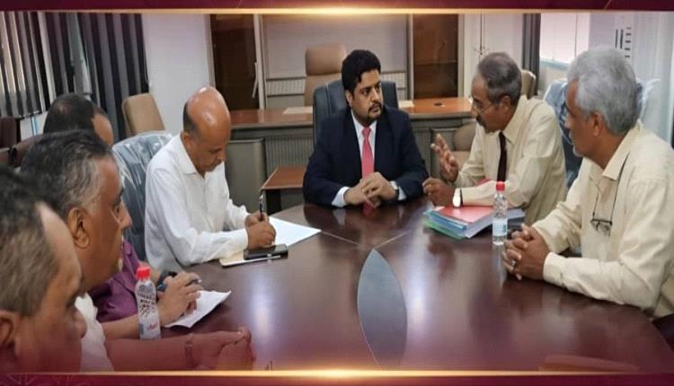 الوزير المهري يتابع تنفيذ كلية سقطرى ويشدد على سرعة الإنجاز