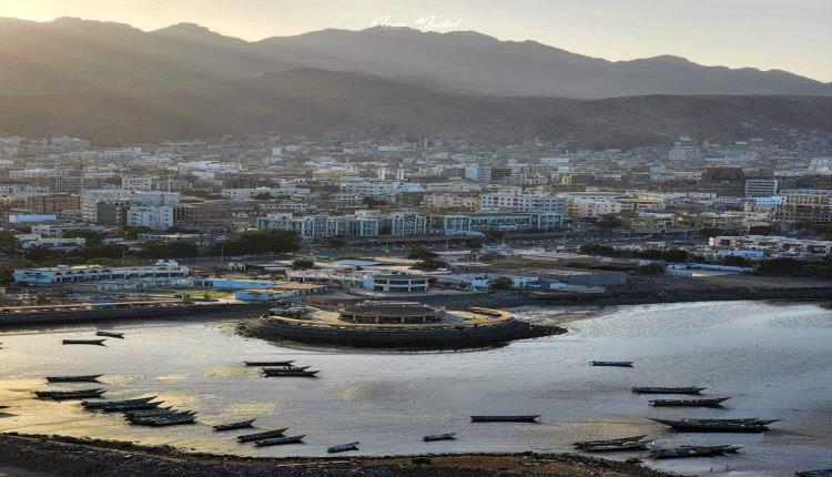 الجنوب صلب بالانتقالي وعيدروس.. التلاحم الجنوبي يحبط المؤامرات