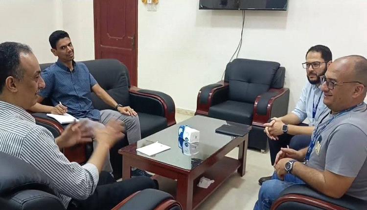 مدير عام صحة عدن يبحث مع منظمة الدولية للهجرة (IOM) أوجة التعاون المشترك
