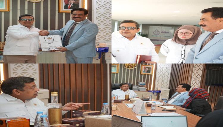 السفير بلفقيه يلتقي رئيس هيئة ضمان المنتجات الحلال ( BPJPH ) في إندونيسيا لبحث سبل تعزيز الشراكة المؤسسة بين البلدين  
