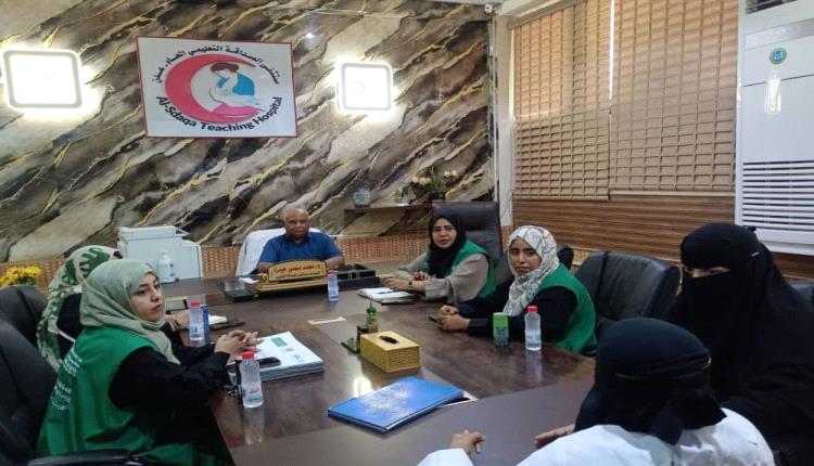 مديرعام مستشفى الصداقة بعدن يلتقي المدير الاقليمي لمنظمة الهيئة الطبية الدولية