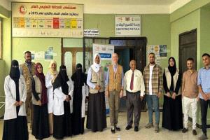 مدير عام مستشفى الصداقة  يستقيل وفد صندوق الأمم المتحدة للسكان في عدن 