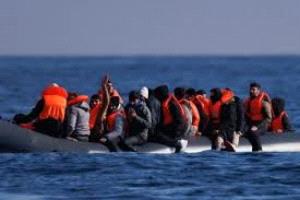 مصرع أربعة مهاجرين في فرنسا خلال محاولتهم عبور المانش إلى إنجلترا