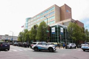 مقتل شرطي وإصابة آخر جراء إطلاق نار بمستشفى في شيكاغو