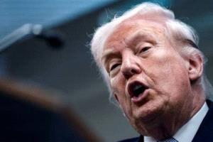 ترامب: سنبدأ إغلاق مضيق هرمز