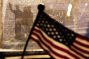  "بوليتيكو": الحرب على إيران تقوض المصداقية الأمريكية لدى الحلفاء والعالم  
