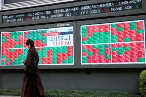 هبوط الأسهم اليابانية وسط مخاوف من قفزة التضخم