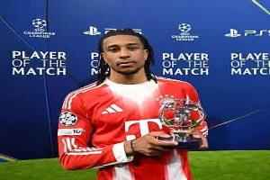 مايكل أوليسي فنان ..عازف جيتار..للكرة بين قدميه لحن شجي ينساب برقة كخرير نهر رقراق يداعب غمغمات السنابل.