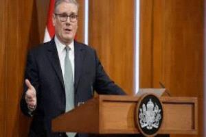ستارمر: بريطانيا تنظم هذا الأسبوع اجتماعا دوليا بشأن أمن مضيق هرمز