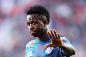 فينيسيوس جونيور يرضخ لشروط ريال مدريد