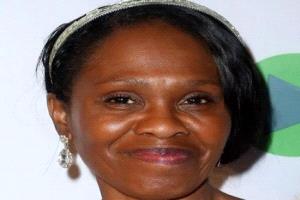 وفاة الممثلة دي فريمان عن 67 عامًا بعد صراع مع السرطان