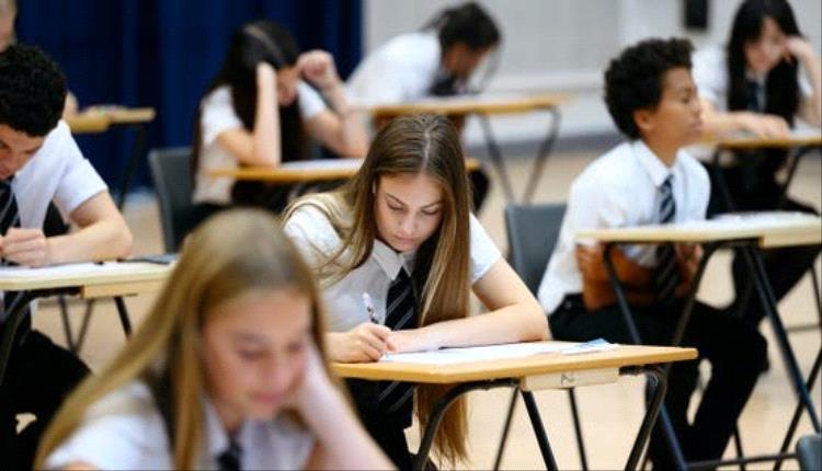 الثقة بالنفس وحب التحدي.. أسرار الاستمتاع بالامتحانات