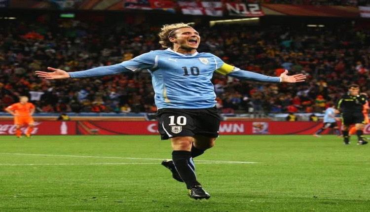 أوروغواي تستنجد بأسطورتها دييغو فورلان لإعادة بناء المنتخب الأول من الصفر..