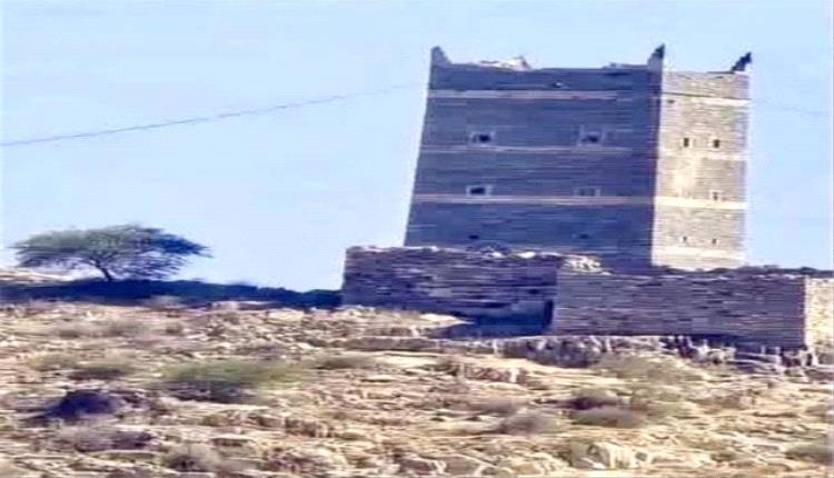 الحوثيون يفجّرون حصن «دار المعلا» التاريخي في البيضاء

