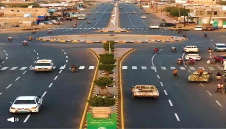 الحوثيون يجددون قصف المخا بصواريخ باليستية وطائرات مسيّرة
