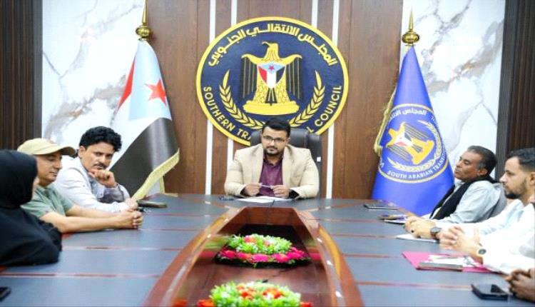 انتقالي العاصمة عدن يبحث تطوير الأداء الإعلامي والثقافي وتعزيز التنسيق بين مديريات العاصمة
