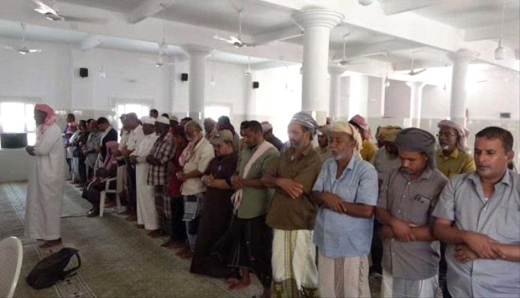 أبناء وادي حضرموت يؤدون صلاة الغائب على روح الشهيد عبدالرحيم الردفاني
