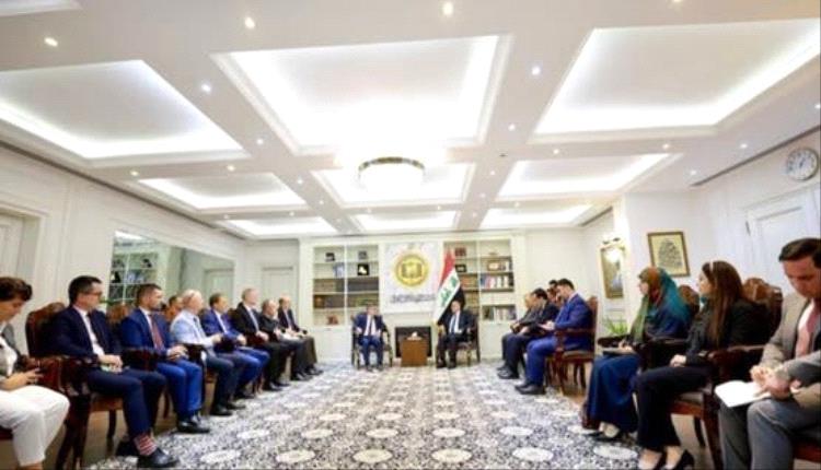 العراق: لا مكان لجماعات مسلحة تهدد دول الجوار