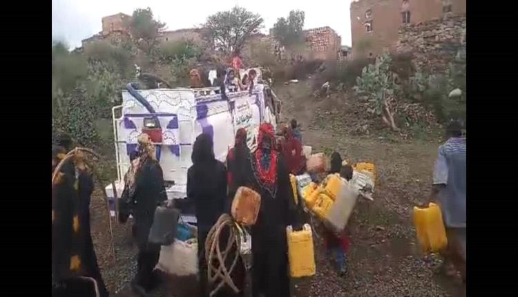 مؤسسة التنمية الخيرية بحضرموت تدشن مشروع "سقيا ماء" بقرية المجن  بتعز 