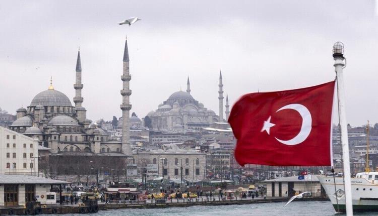 تركيا.. أكثر من 300 ألف ينضمون إلى حزب 