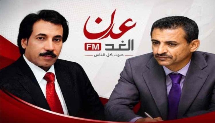 هاني البيض لمنصور زيد : ماتخليك في حالك وتركز على محافظتك لحج بدلاً عن حضرموت