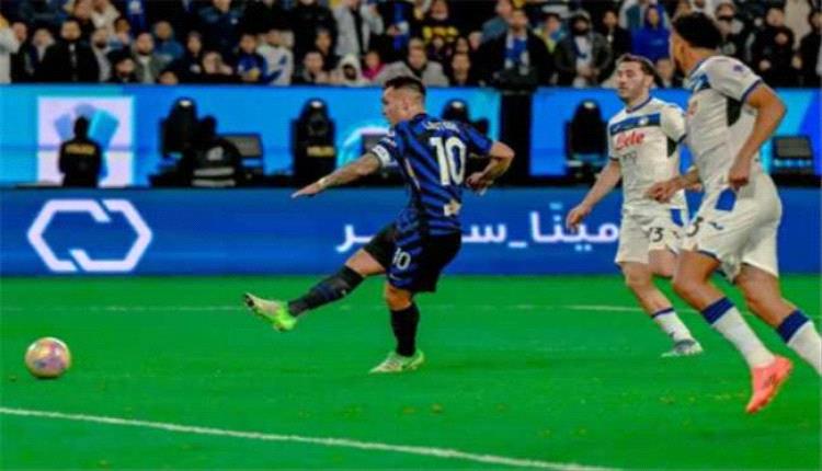 ميلان ويوفنتوس يفوزان على تورينو وفروسينوني الدوري الإيطالي
