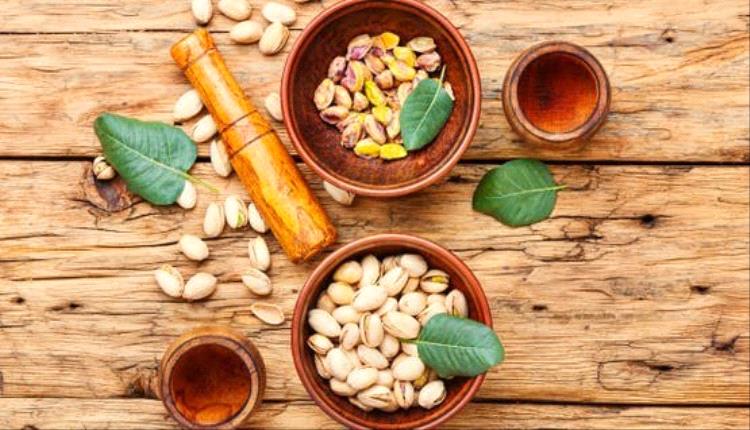 من المذاق إلى الرائحة.. الفستق الحلبي يدخل عالم العطور