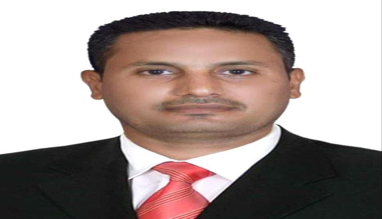 خبير اقتصادي :  الحكومة تعاني من حالة إفلاس مالي غير معلنه 